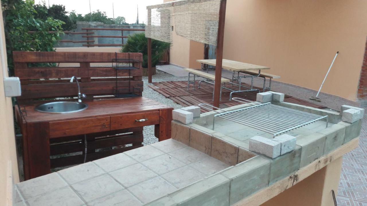 Casa Marina Lu Tuvaraggiu Casa Vacanze Sorso Bagian luar foto