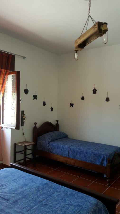 Casa Marina Lu Tuvaraggiu Casa Vacanze Sorso Bagian luar foto