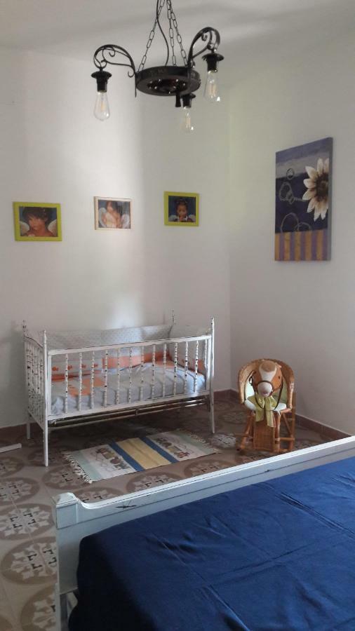 Casa Marina Lu Tuvaraggiu Casa Vacanze Sorso Bagian luar foto